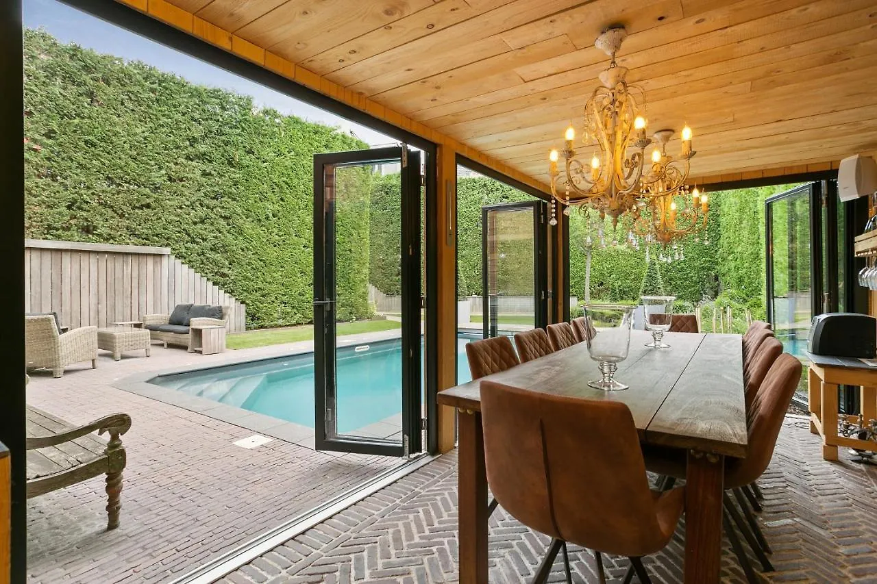 Puur B&B Antwerp Bed & Breakfast